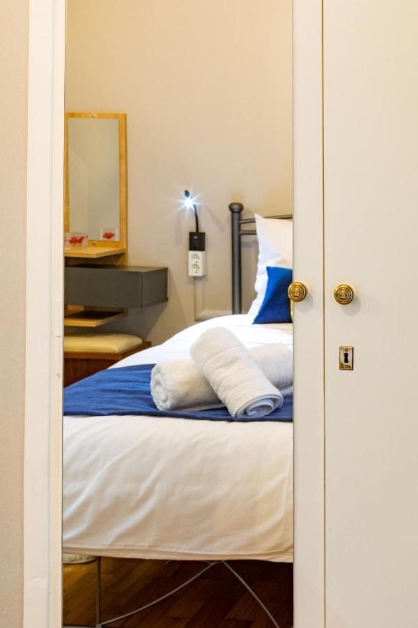 Johnny'S Three Bedroom Apartment นาฟปลิโอ ภายนอก รูปภาพ