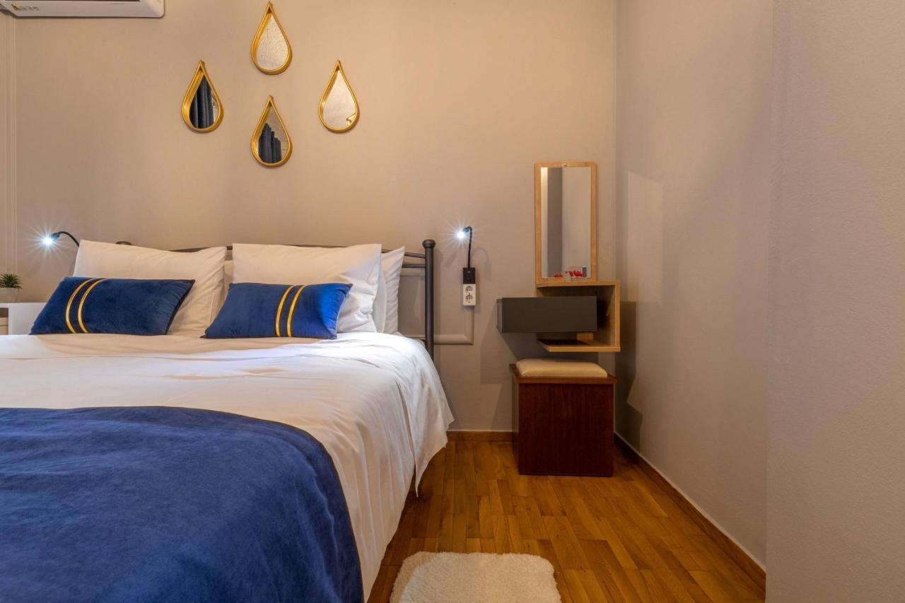 Johnny'S Three Bedroom Apartment นาฟปลิโอ ภายนอก รูปภาพ