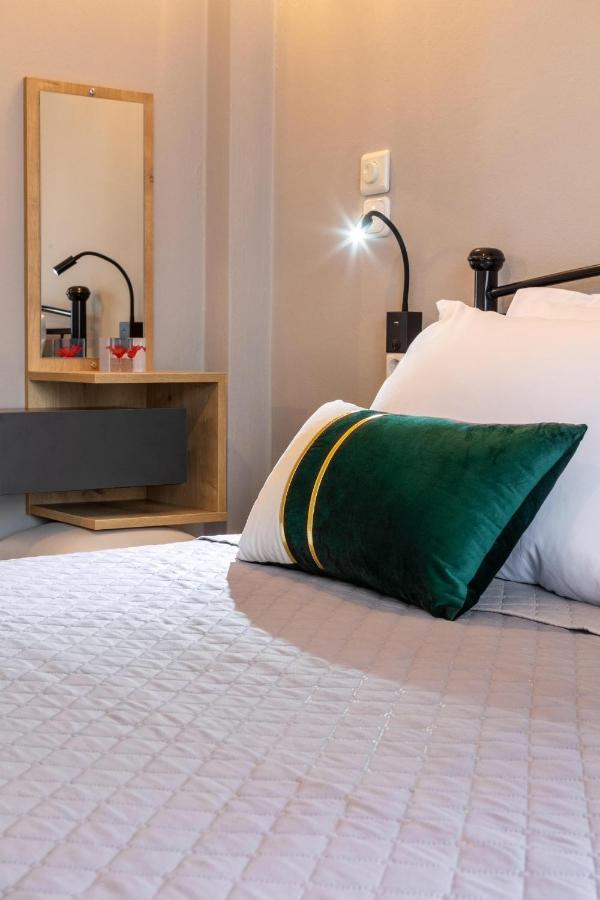 Johnny'S Three Bedroom Apartment นาฟปลิโอ ภายนอก รูปภาพ