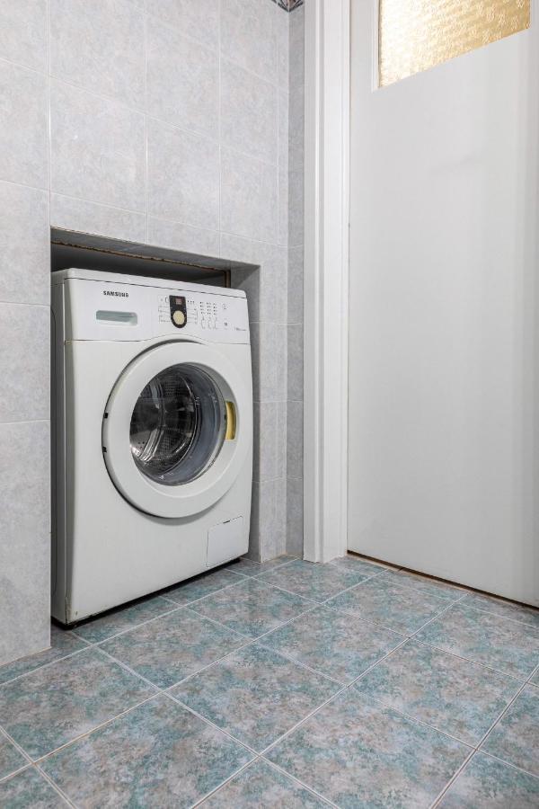 Johnny'S Three Bedroom Apartment นาฟปลิโอ ภายนอก รูปภาพ