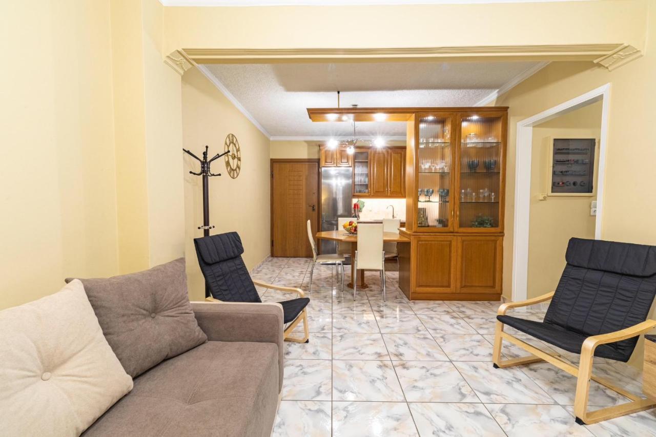 Johnny'S Three Bedroom Apartment นาฟปลิโอ ภายนอก รูปภาพ